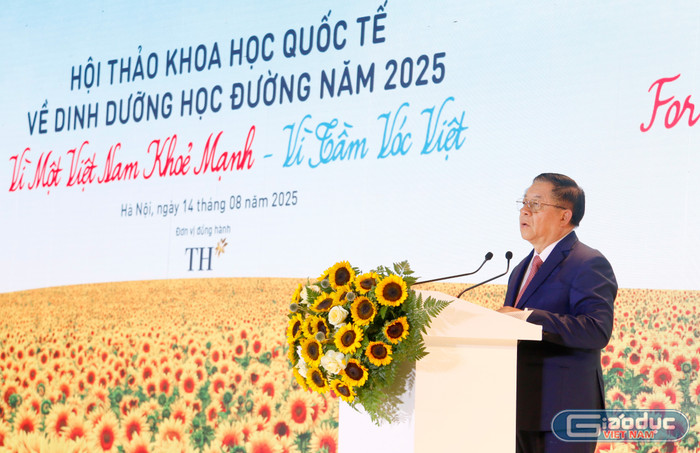 Trưởng Ban Tuyên giáo và Dân vận Trung ương Nguyễn Trọng Nghĩa đề nghị các ban, bộ, ngành và cơ quan liên quan, nhất là Ban Tuyên giáo và Dân vận Trung ương, Bộ Y tế, Bộ Giáo dục và Đào tạo cùng các địa phương tập trung thực hiện một số nội dung trọng tâm. gdvn-ong-nghia.jpg