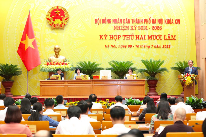 Quang cảnh phiên chất vấn. Ảnh: hanoimoi.vn. thanh2.jpg