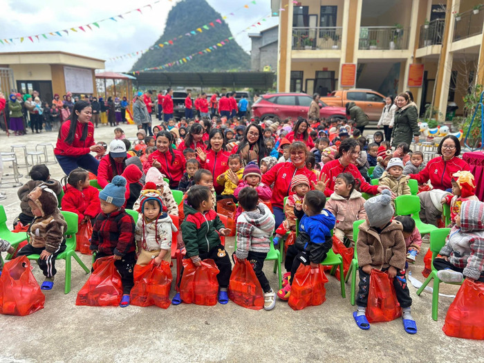 Chương trình “Chung tay vì tầm vóc và thể lực học sinh vùng cao” - một hành trình mang đậm dấu ấn giáo dục, trách nhiệm xã hội và giá trị nhân văn bền vững. Ảnh: NTCC.