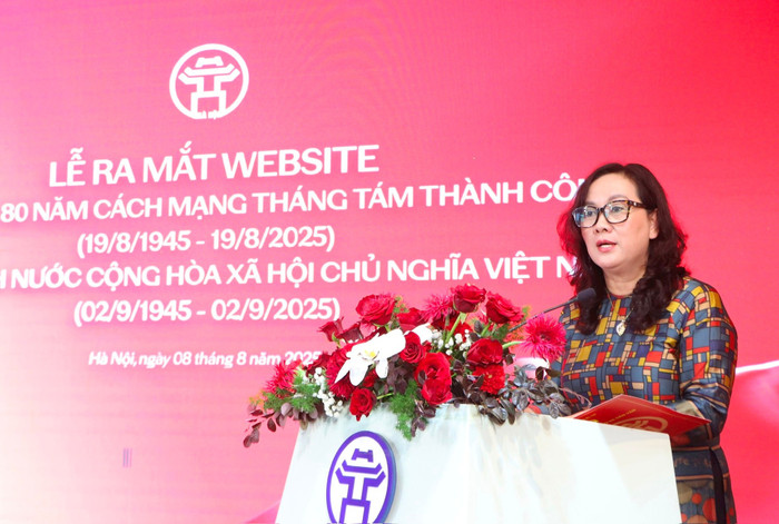 Phó Giám đốc Sở Văn hóa và Thể thao Hà Nội Nguyễn Thị Mai Hương thông tin về nền tảng số "A80 - Tự hào Việt Nam". Ảnh: hanoimoi.vn. Phó Giám đốc Sở Văn hóa và Thể thao Hà Nội Nguyễn Thị Mai Hương thông tin về nền tảng số "A80 - Tự hào Việt Nam". Ảnh: hanoimoi.vn.