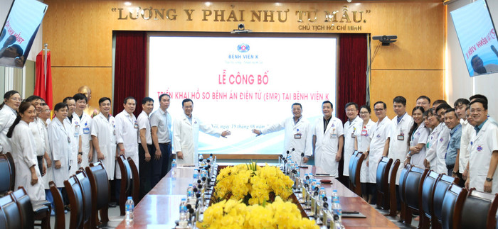 Ngày 19/8, Bệnh viện K đã tổ chức lễ công bố triển khai hồ sơ bệnh án điện tử trong khám chữa bệnh. z6922670638861-7df763c6fca1eb257751433d6b06d4f0.jpg