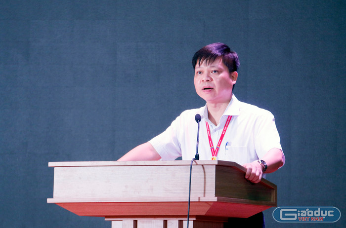 Phó Giáo sư, Tiến sĩ Phạm Văn Đông - Phó Hiệu trưởng Trường Đại học Công nghiệp Hà Nội. gdvn-pht.jpg