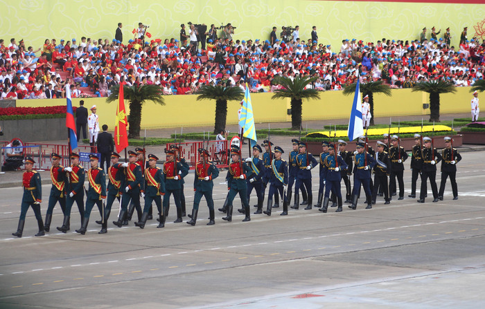 Khối quân đội Nga tiến qua lễ đài. 17.jpg