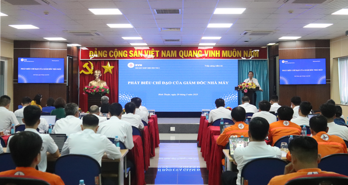 Quang cảnh hội nghị 4.png