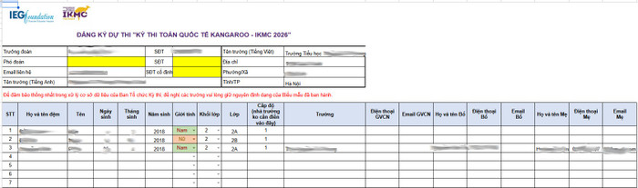 Mẫu đăng ký thực tế có ghi thông tin học sinh, số điện thoại của cả cha và mẹ học sinh. Ảnh: Trung Dũng ikmc.jpg