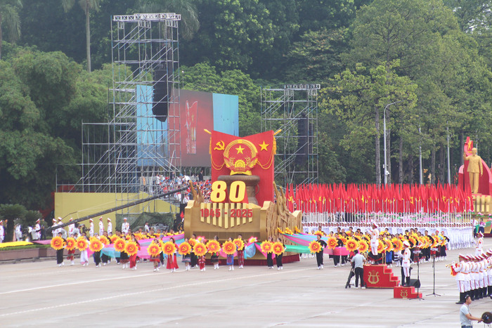 Quốc huy nước Cộng hoà xã hội chủ nghĩa Việt Nam. 3.jpg