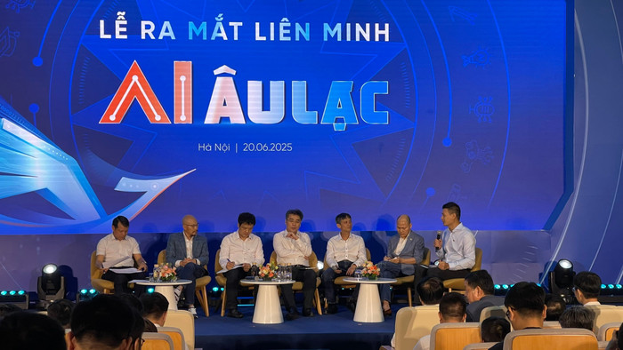 Các đại biểu tham dự toạ đàm. 6.jpg