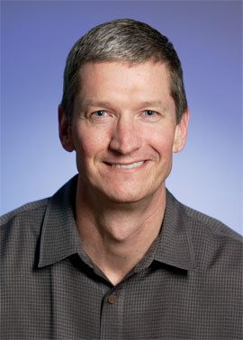Tim Cook, 1 trong những "công thần" của Apple. Tim Cook, 1 trong những "công thần" của Apple.