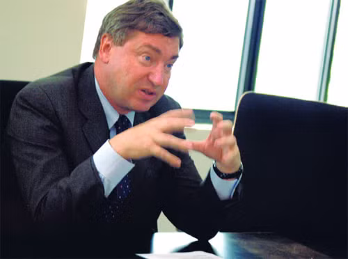 Marc Townsend, Tổng Giám đốc CBRE Việt Nam: "Không có một bạch mã hoàng tử từ bên ngoài đâu, mà chính từ nguồn trong nước". Marc Townsend, Tổng Giám đốc CBRE Việt Nam: "Không có một bạch mã hoàng tử từ bên ngoài đâu, mà chính từ nguồn trong nước".