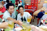"Đánh thuế thật mạnh vào rượu bia, thuốc lá là một sáng kiến cực hay"