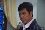 Khởi tố, bắt nguyên Chủ tịch xã ăn chặn tiền đất, tiền lũ lụt của dân