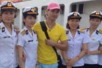 Hình ảnh Xuân Bắc lên đường ra Trường Sa