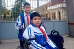 Được trở thành "đôi chân" giúp bạn đến trường chính là niềm vui của em!