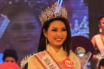 Hoa hậu dân tộc 2013 bật khóc vì tin đồn sau đăng quang