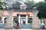 Hiệu trưởng trường vẫn còn dạy thêm là vợ Giám đốc Sở Giáo dục TP.Hồ Chí Minh