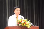 Bí thư Đinh La Thăng đề nghị ngành giáo dục thí điểm chế độ đãi ngộ giáo viên