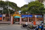 Hiệu trưởng Trường Trần Hữu Trang nhất định không chịu công khai tài chính