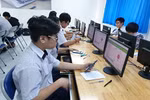 Lần đầu tiên, học sinh ở Sài Gòn được làm bài kiểm tra trên máy vi tính