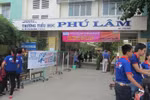 Dù là hè, học sinh Trường tiểu học Phú Lâm vẫn được kêu gọi tới trường