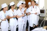Không gì nguy hiểm hơn một bác sĩ tồi còn mang mặt nạ nhân nghĩa