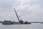 Bức xúc vì dự án nạo vét sông Đồng Nai làm tăng thêm tình trạng sạt lở