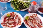 Bộ trưởng Bộ Nông nghiệp kêu gọi dân không ăn tiết canh