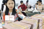 Ngân hàng yếu kém nên “âm thầm” đóng cửa