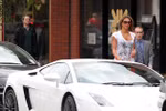 Nani mua siêu xe Lamborghini Gallardo tặng vợ chưa cưới