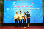 Sinh viên ĐH Mở HN tự tin thuyết trình tiếng Anh về thành quả phòng chống dịch 
