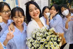 Đồng lương ít ỏi, GV phải cuốc cỏ thuê, làm giúp việc theo giờ để thêm thu nhập