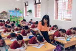 Cô Nguyễn Hải Tú cùng học trò chuẩn bị hành trang cho cấp học mới