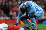 Man City 'buông súng' quy hàng M.U: Kém thì thua, có thế thôi!