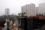Lạnh gáy căn hộ hạng sang ở Hà Nội nhìn ra... nghĩa địa