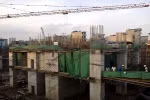 Thiếu vốn, bất động sản tự cứu mình bằng "hàng đổi hàng" 