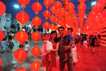 Quảng trường Royal City rực rỡ sắc màu trong "Ngày hội Trăng rằm"