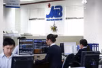 MB tăng trưởng ngoạn mục, dấu hỏi cho ngành ngân hàng