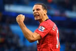 "Cần xử đẹp fan cuồng Man City khiến Ferdinand đổ máu!"