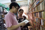 Chàng trai bỏ 15 năm sưu tầm hơn 10.000 cuốn sách cổ