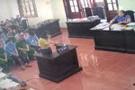 Nước mắt nấc nghẹn trước Tòa của cựu giáo viên sửa điểm thi tại Hòa Bình