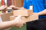 Phó hiệu trưởng trường vùng cao bán hàng, ship đồ trong kì nghỉ hè