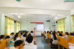 Hiệu trưởng: Vận động xã hội hóa, phụ huynh mua gì, con học xong, họ tự thanh lý