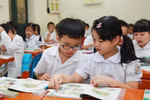 Hòa Bình: Tuyệt đối không để chậm, thiếu sách giáo khoa
