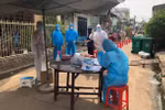 Vợ mới sinh con, thầy giáo vẫn xông vào “trận chiến” chống dịch