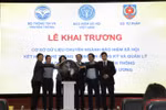 Đi làm giấy khai sinh cho trẻ được cấp thẻ bảo hiểm y tế