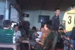 Sinh viên trốn học đi đánh bạc