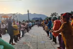 Tây Ninh trao gần 300 suất quà cho bà con ở Thái Nguyên bị ảnh hưởng lũ lụt