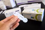 Cách làm test nhanh kháng nguyên Covid để tích hợp vào chứng nhận y tế ở Pháp