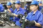 Giải quyết những vấn đề cấp bách liên quan đến người lao động