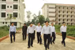 Anh em lại “tâm tư” vì giảng đường trong mơ