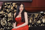 Sự thật đằng sau việc nữ đại gia đám cưới triệu USD lấn sân showbiz